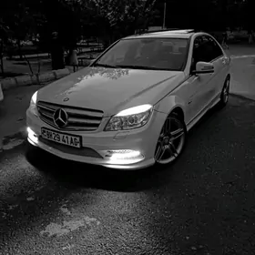 Mercedes-Benz C350 2009