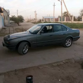 BMW 525 1989