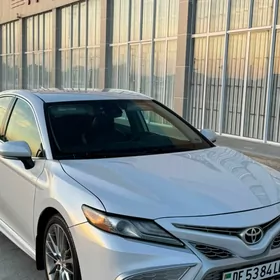 Toyota Camry 2018