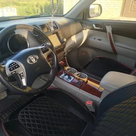 Toyota Highlander 2012