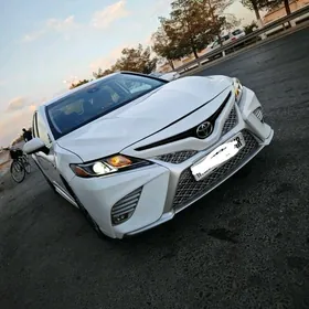 Toyota Camry 2020