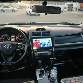 Toyota Camry 2017