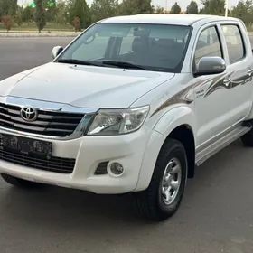 Toyota Hilux 2014