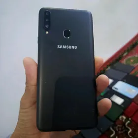 Samsung A20s