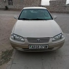 Toyota Camry 1998