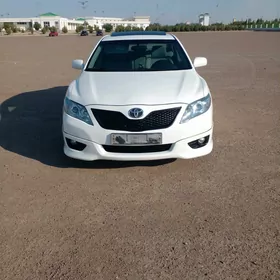 Toyota Camry 2011