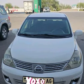 Nissan Versa 2010