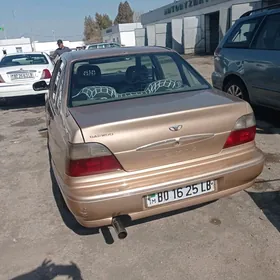 Daewoo Nexia 2000