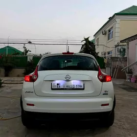 Nissan JUKE 2013