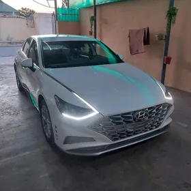 Hyundai Sonata 2021
