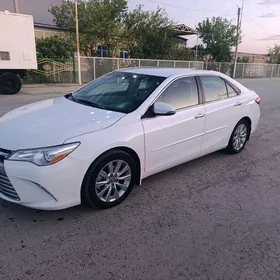 Toyota Camry 2015