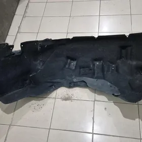 Ford Expedition potkrylnyk