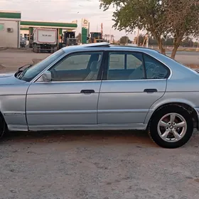 BMW 525 1989