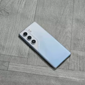 Tecno Camon 40pro. 16/256