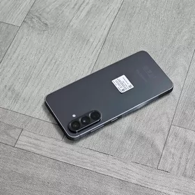 Samsung A56. 8/128. wetnam