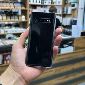 SAMSUNG S10 8/128