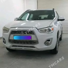 Mitsubishi Outlander 2013