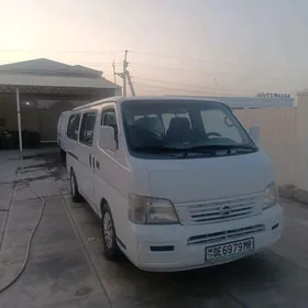 Nissan Urvan 2003