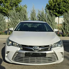 Toyota Camry 2016