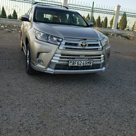 Toyota Highlander 2015