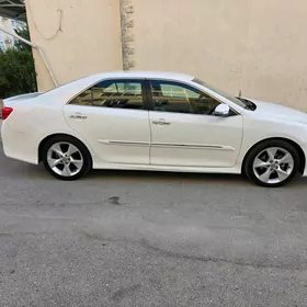 Toyota Camry 2014