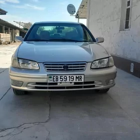 Toyota Camry 2001