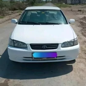 Toyota Camry 2000