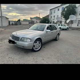Mercedes-Benz W201 1995