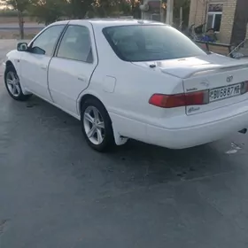 Toyota Camry 1998