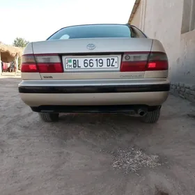 Toyota Carina 1993