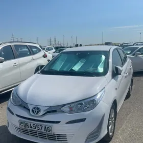 Toyota Yaris 2020
