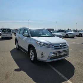 Toyota Highlander 2019