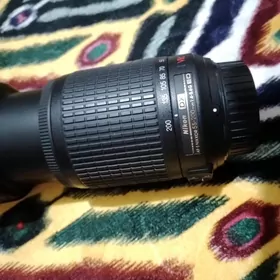 объектив Nikon 55-200