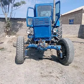 MTZ 82 1981