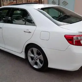 Toyota Camry 2013
