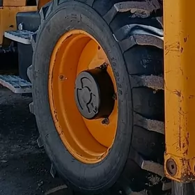 jcb Teker