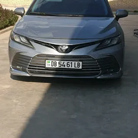 Toyota Camry 2020