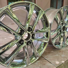 17lik hrom lexus diska