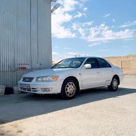 Toyota Camry 2001
