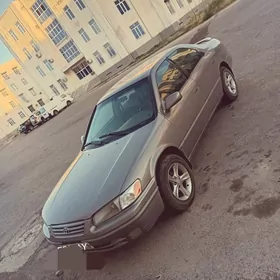 Toyota Camry 1999