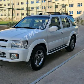 Infiniti QX4 2002