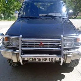 Mitsubishi Pajero 1994