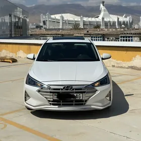 Hyundai Elantra 2020