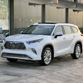 Toyota Highlander 2023