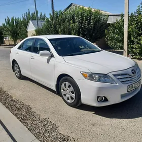 Toyota Camry 2010