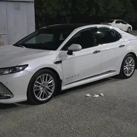 Toyota Camry 2022