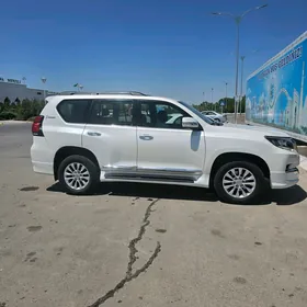 Toyota Land Cruiser Prado 2010