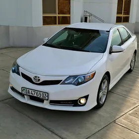 Toyota Camry 2013