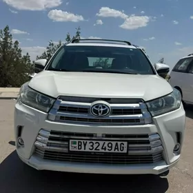 Toyota Highlander 2019