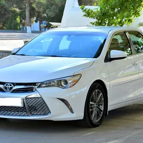 Toyota Camry 2015